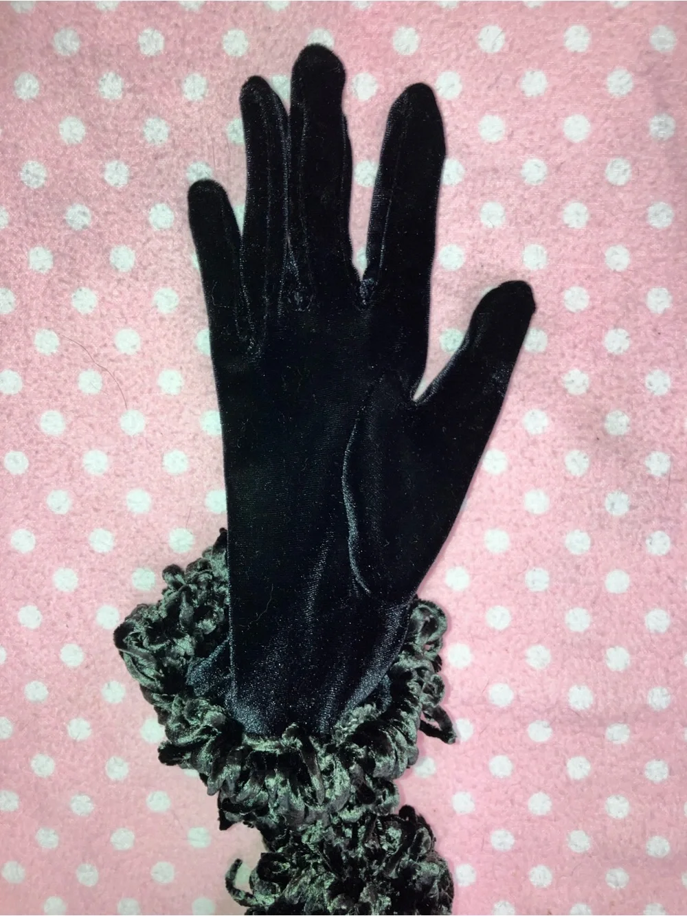 Black Velvet Gloves with Ruffled Cuff